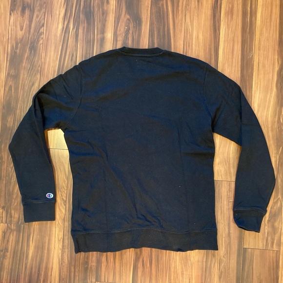 Men’s Champion Crewneck Sweatshirt - Picture 2 of 5